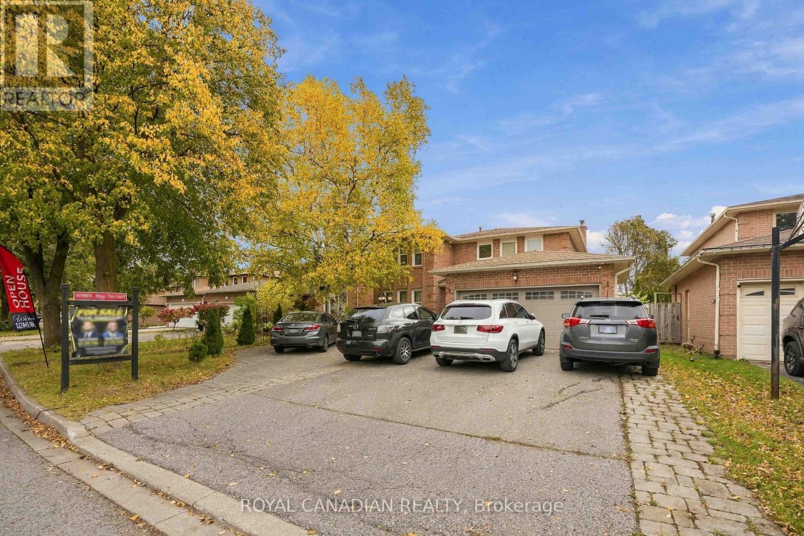 Photo of 135 TILMAN CIRCLE