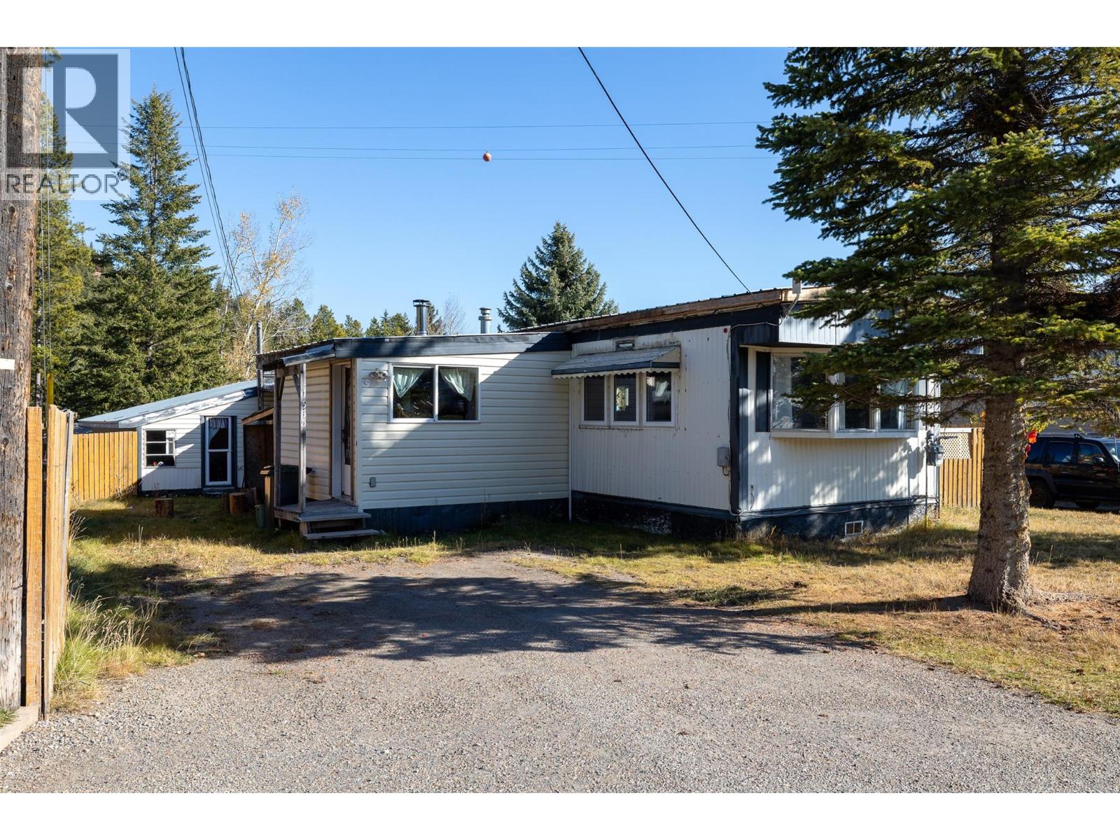 1555 Newgate Crescent Crescent — photograph 3