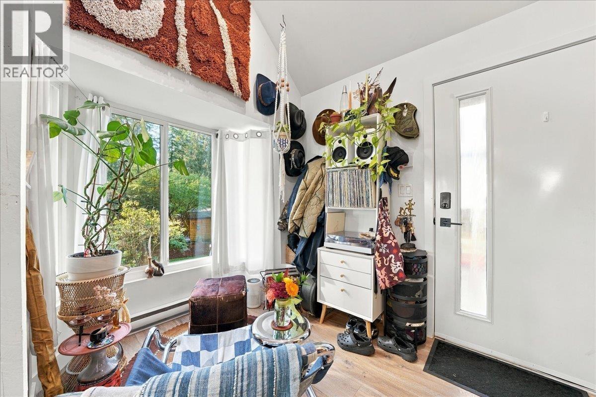 2363 Windridge Drive, North Vancouver — photo 35