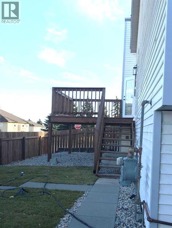 68 Erin Park Drive SE photo 42