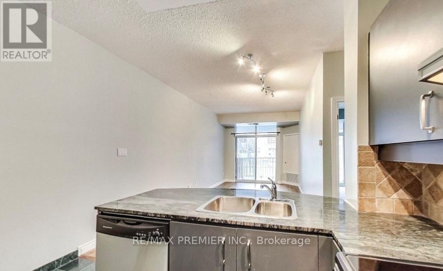 UPH02 - 105 VICTORIA STREET, Toronto (Church-Yonge Corridor) — photo 9