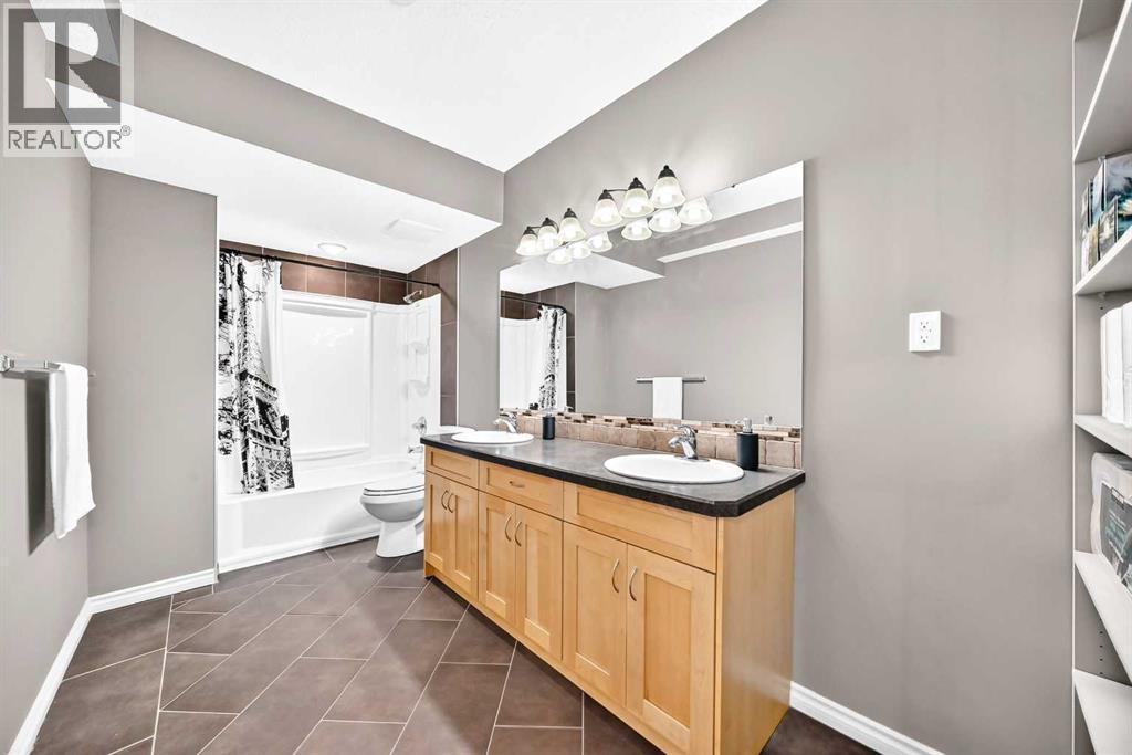 152 Hawkmere Way, photo 42 of 50