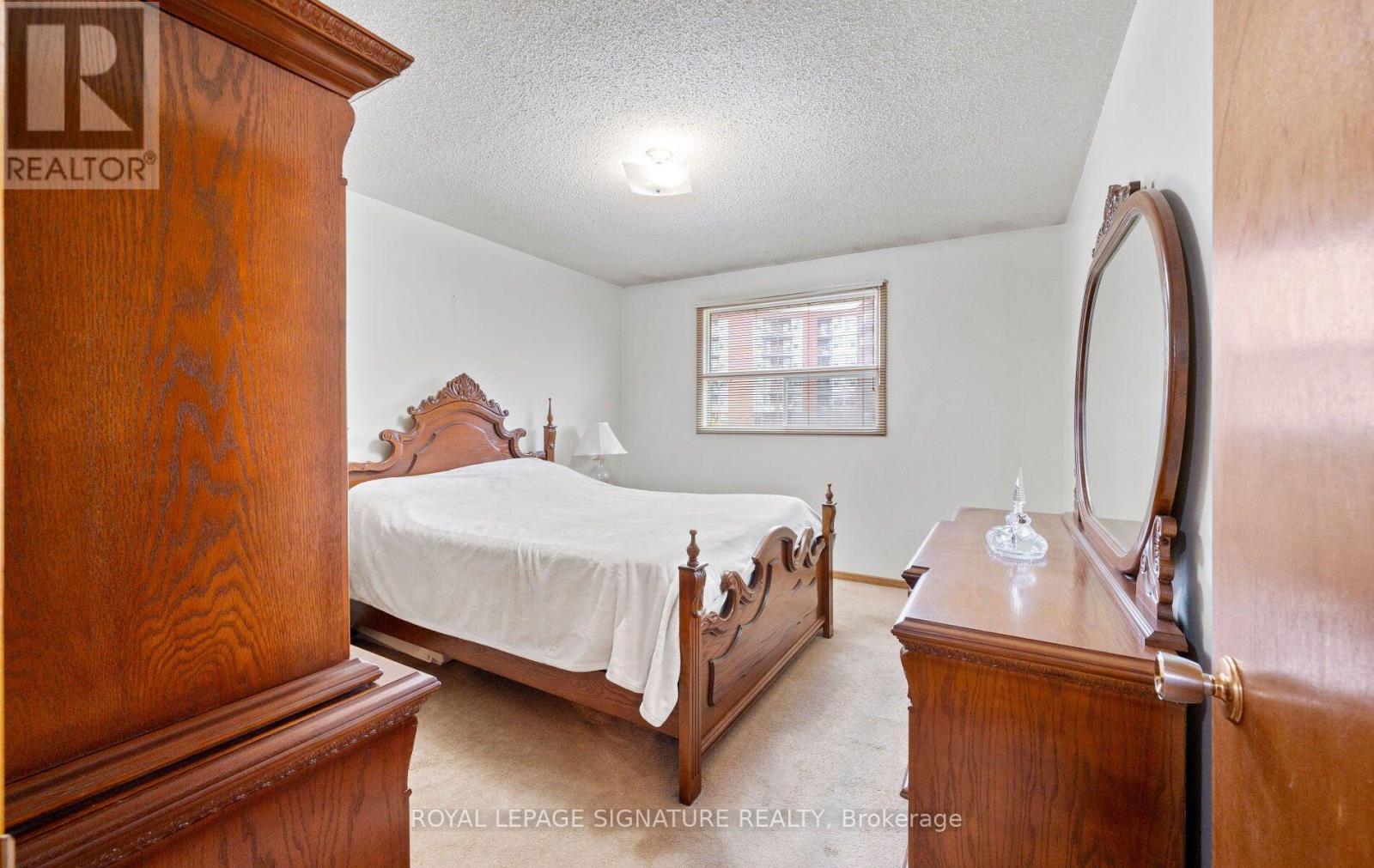 129 Cavell Avenue, Toronto, ON photo 23