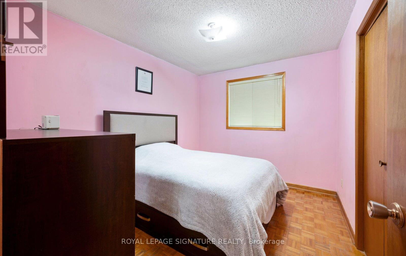 129 Cavell Avenue, Toronto, ON photo 33