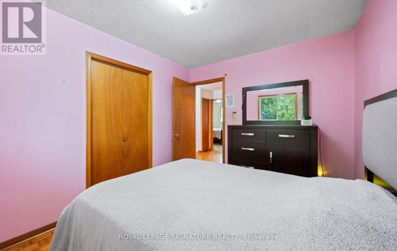 129 Cavell Avenue, Toronto, ON photo 34