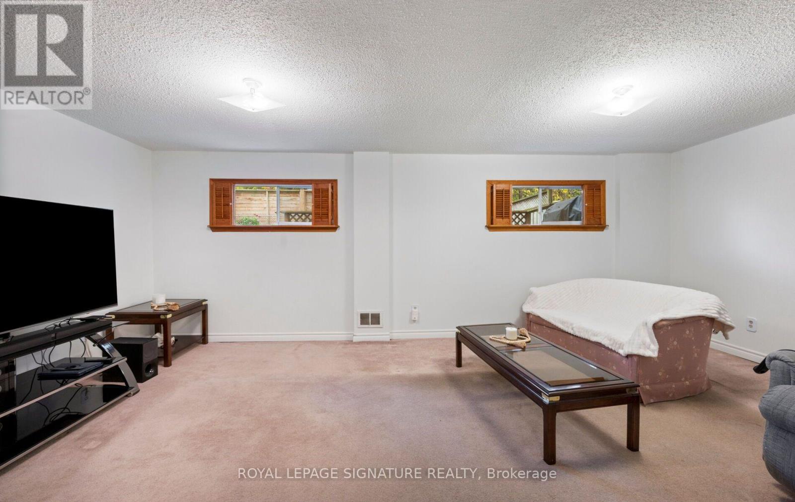 129 Cavell Avenue, Toronto, ON photo 40