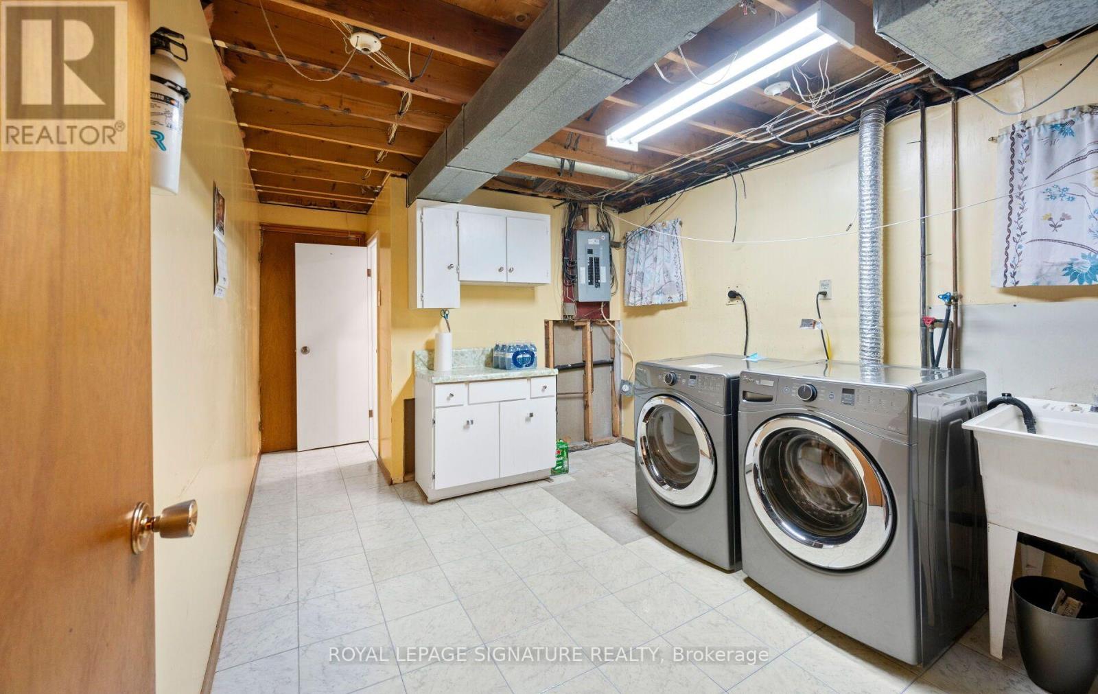129 Cavell Avenue, Toronto, ON photo 45