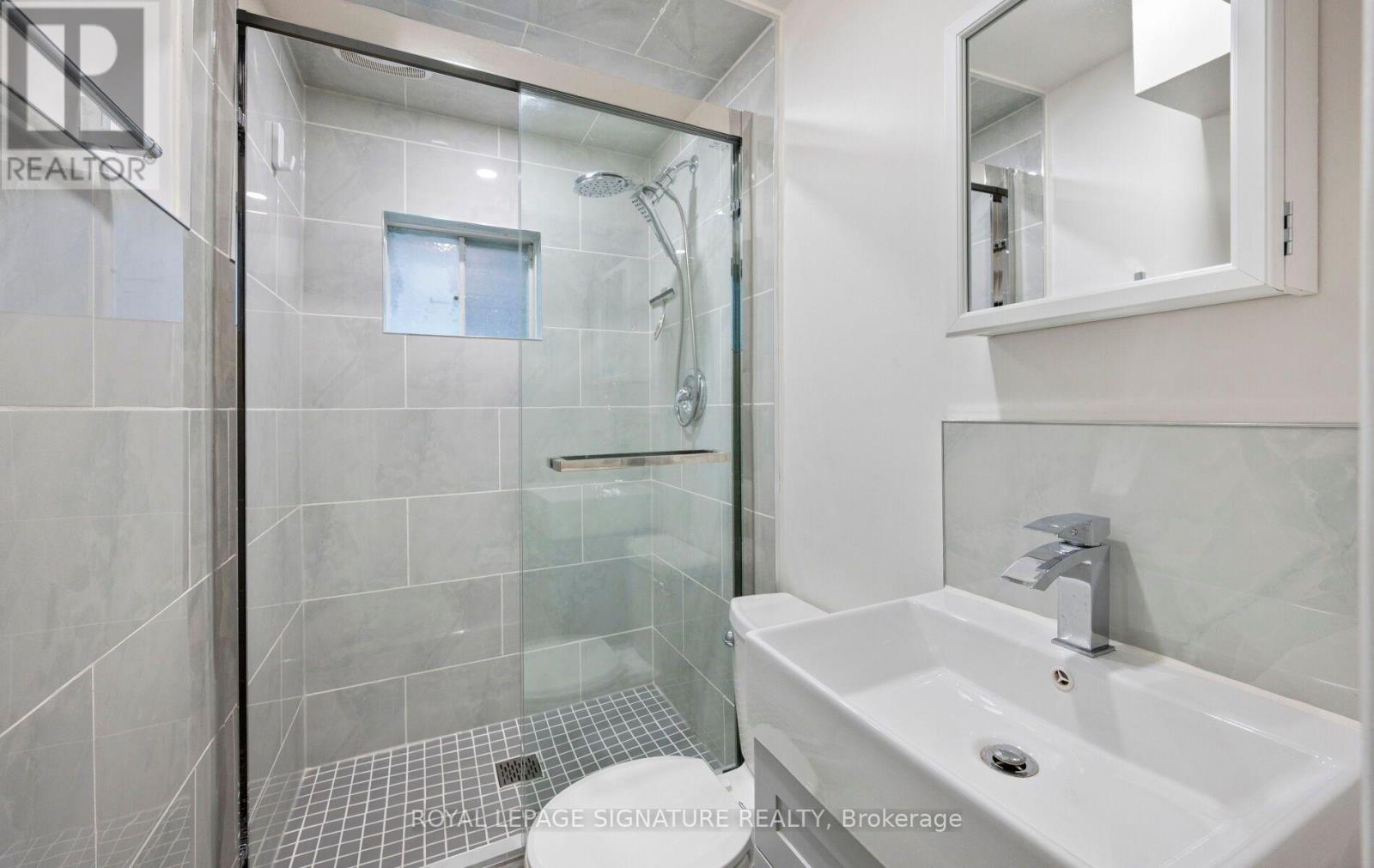 129 Cavell Avenue, Toronto, ON photo 47