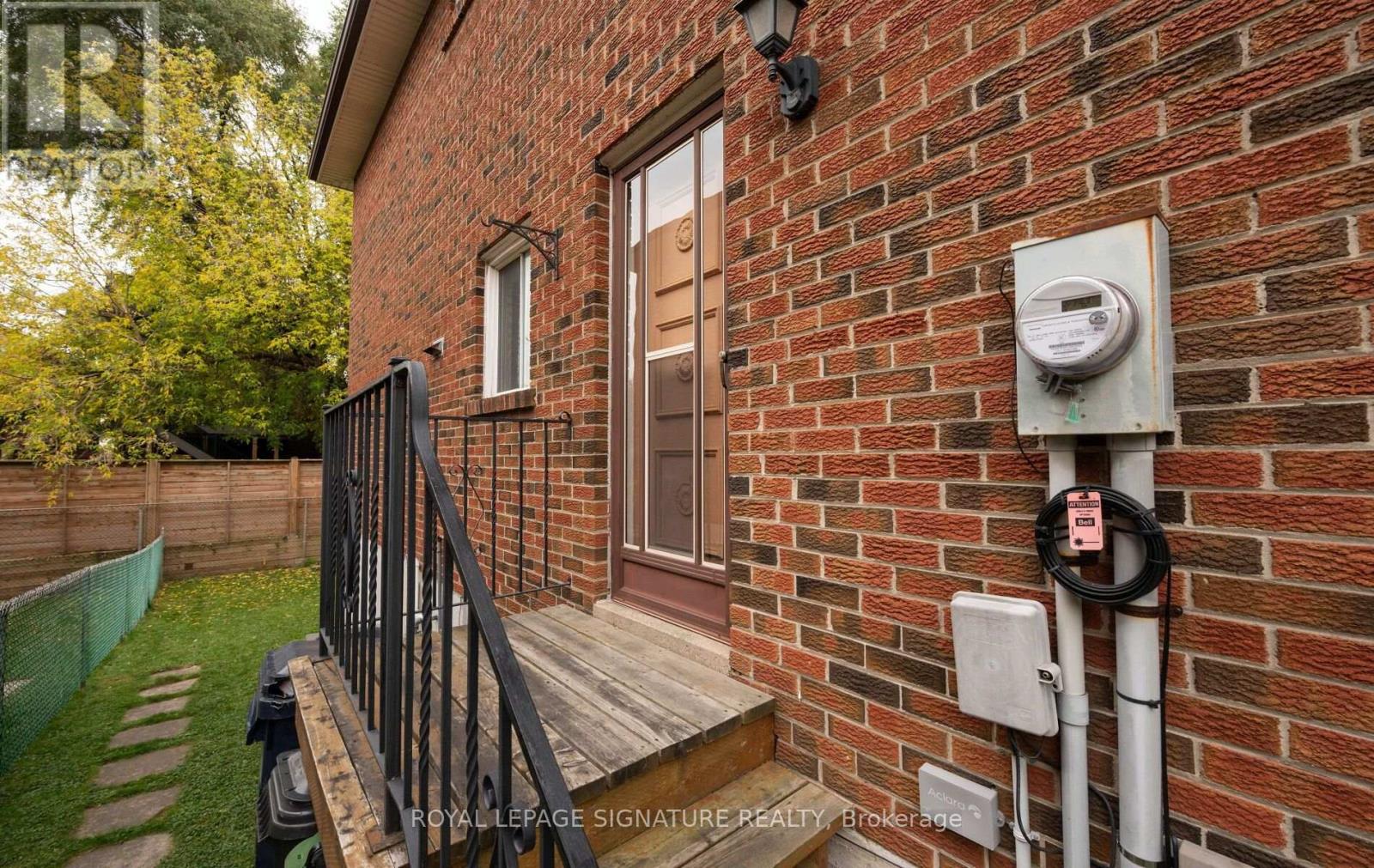 129 Cavell Avenue, Toronto, ON photo 48