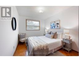 129 Cavell Avenue, Toronto, ON M8V1P5 Photo 26
