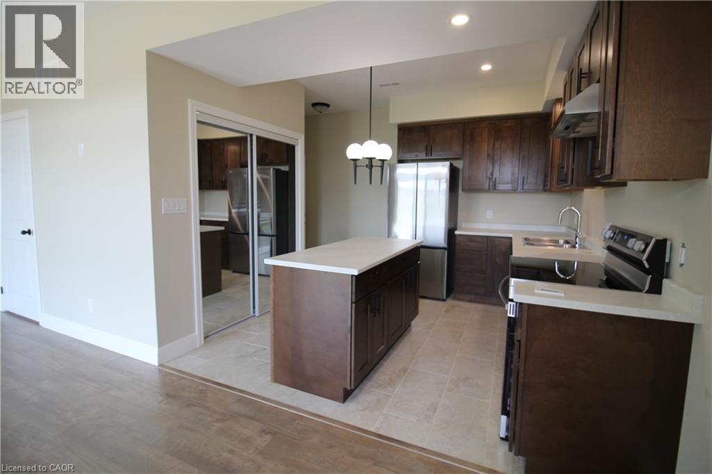 1395 BLEAMS Road Unit# 3 — photo 2