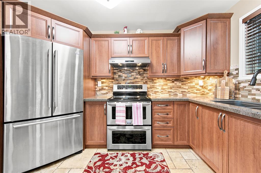 5929 ROSEWOOD CRESCENT, LaSalle — photo 12