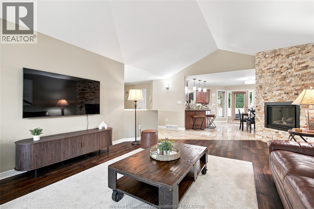 5929 ROSEWOOD CRESCENT, LaSalle — photo 8