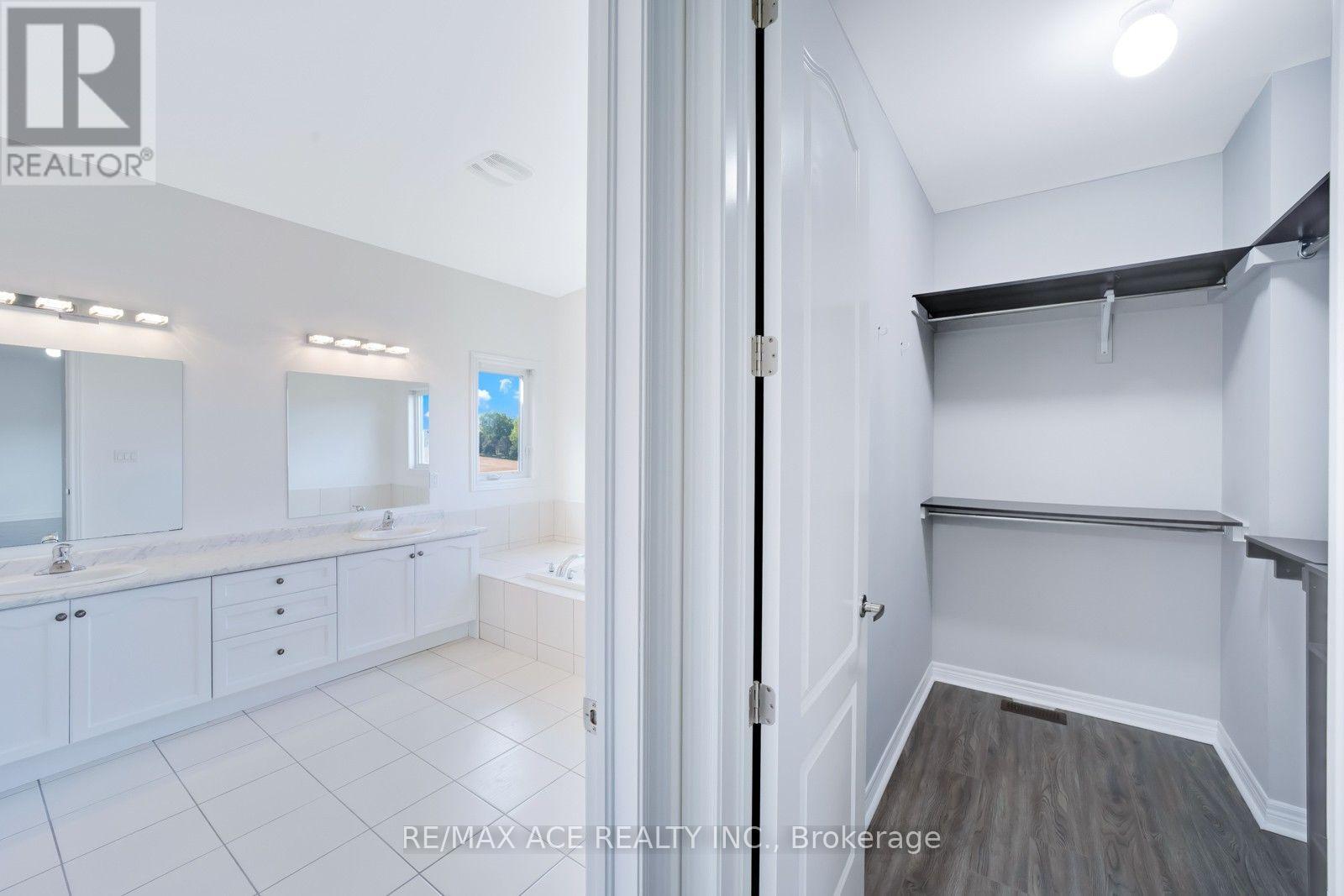 15 Bell Avenue, New Tecumseth photo 21
