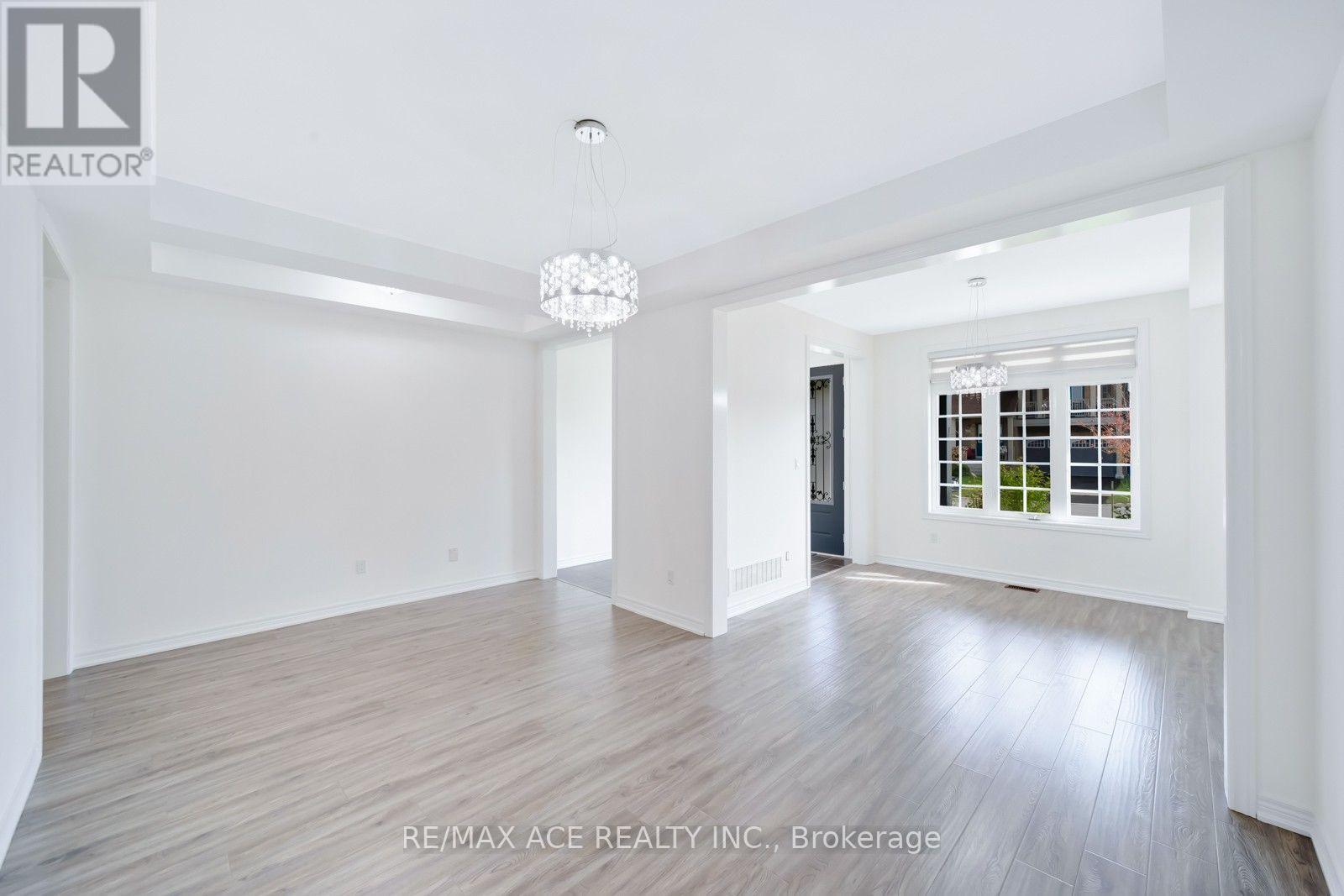 15 Bell Avenue, New Tecumseth photo 6