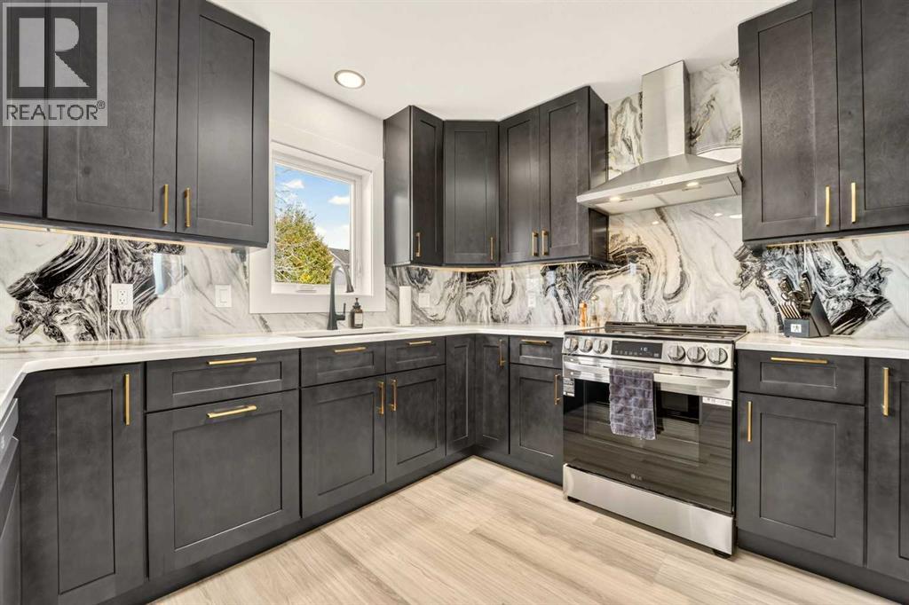 35 Ermineglen Road N, Lethbridge — photo 13
