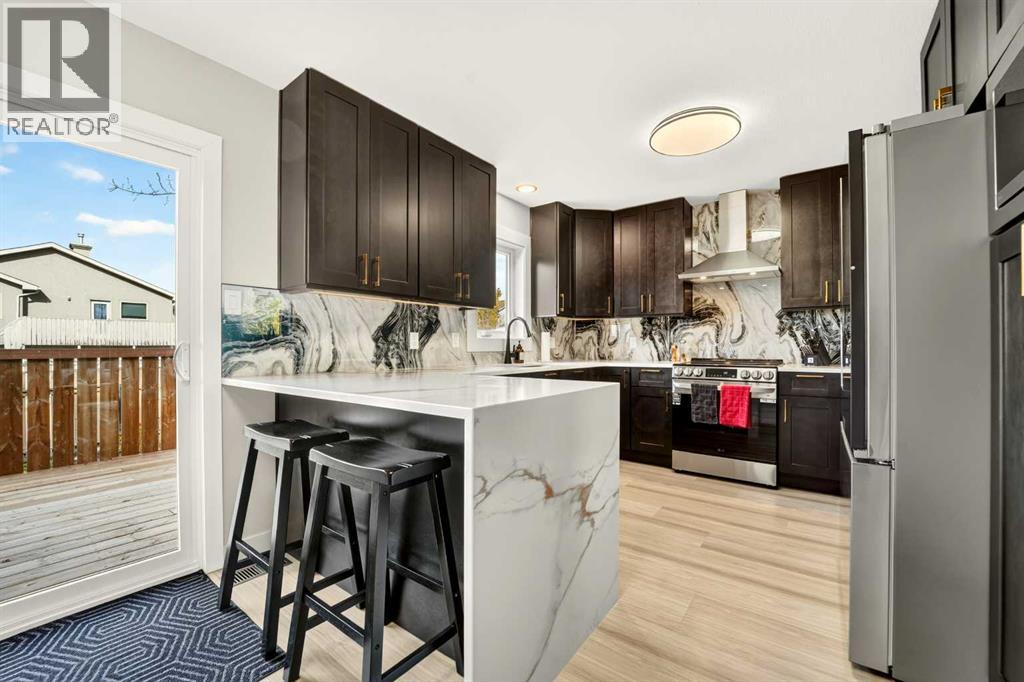 35 Ermineglen Road N, Lethbridge — photo 14