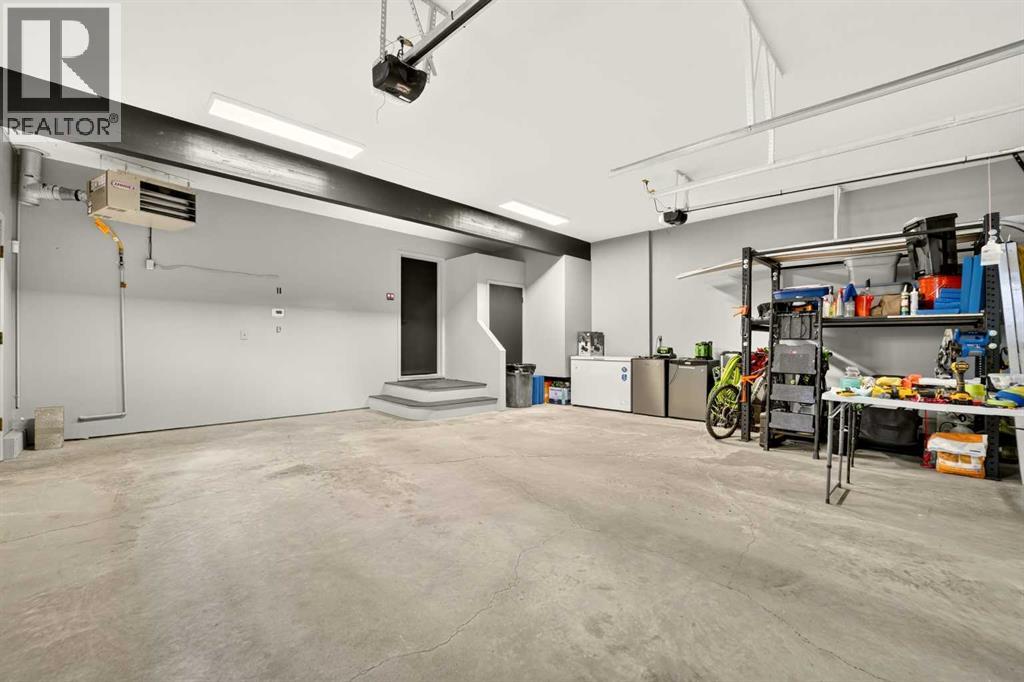 35 Ermineglen Road N, photo 46 of 50