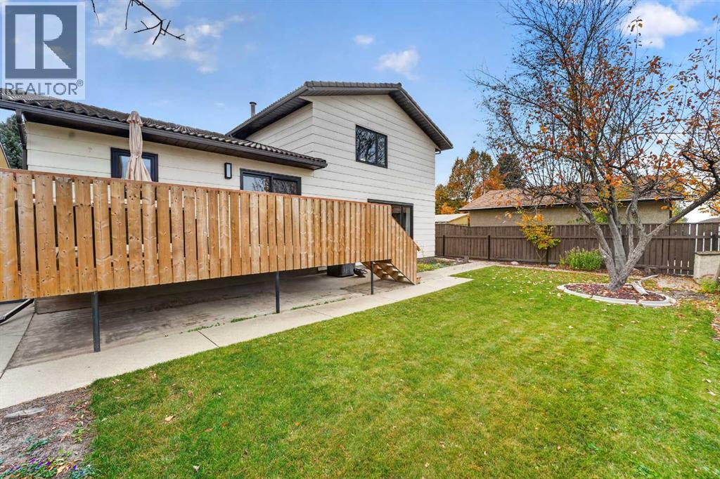 35 Ermineglen Road N, photo 50 of 50