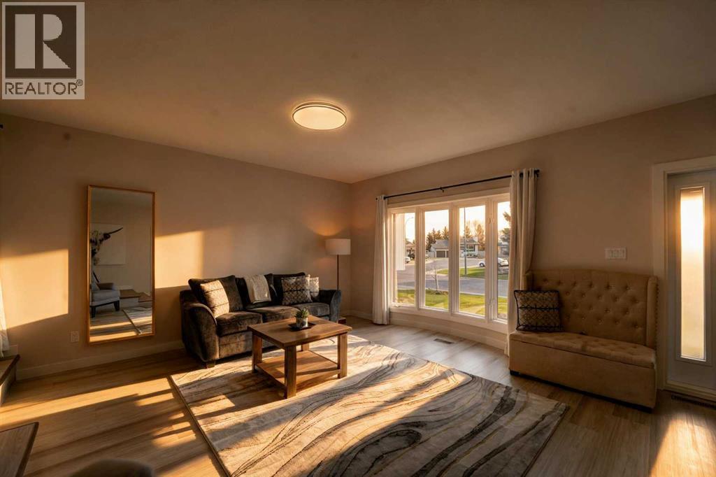 35 Ermineglen Road N, Lethbridge — photo 6