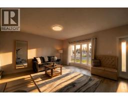Living room - 35 Ermineglen Road N, Lethbridge, AB T1H5Y1 Photo 6