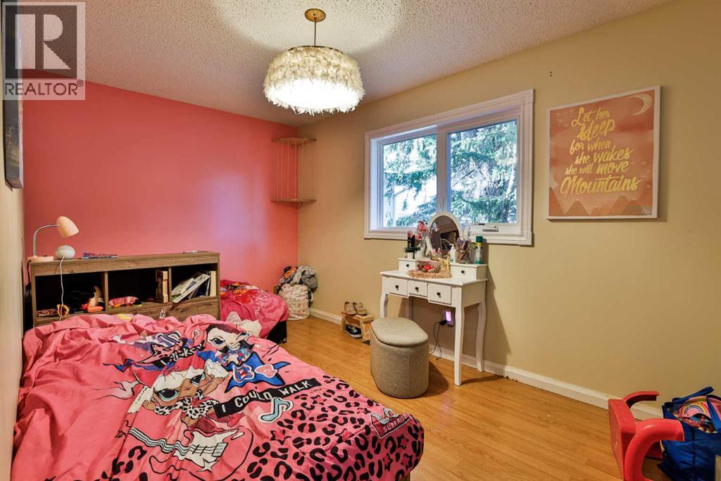 186 Oxford Road W, photo 11 of 22