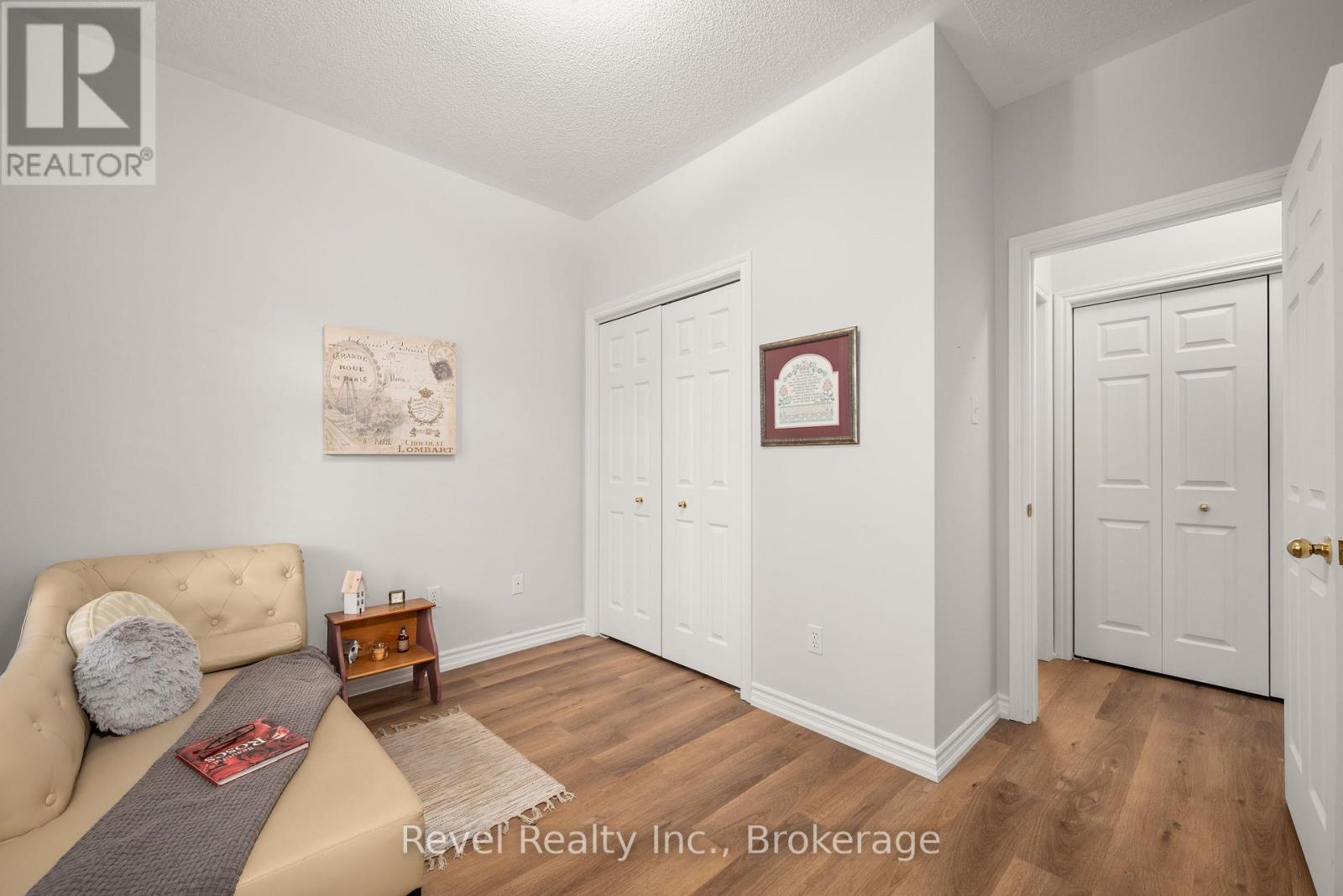 10- 111 Colborne Street, Kawartha Lakes, ON photo 25