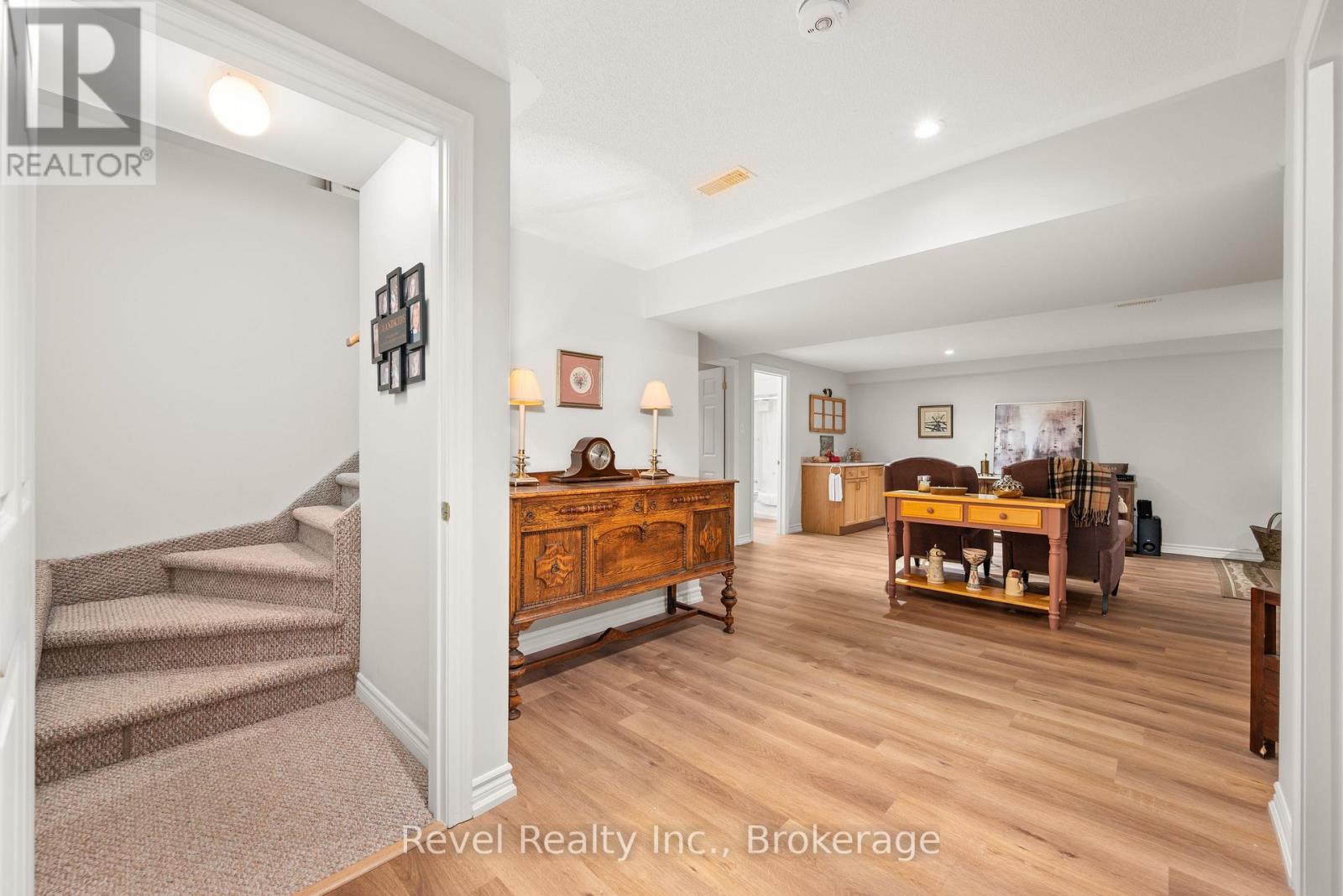 10- 111 Colborne Street, Kawartha Lakes, ON photo 30