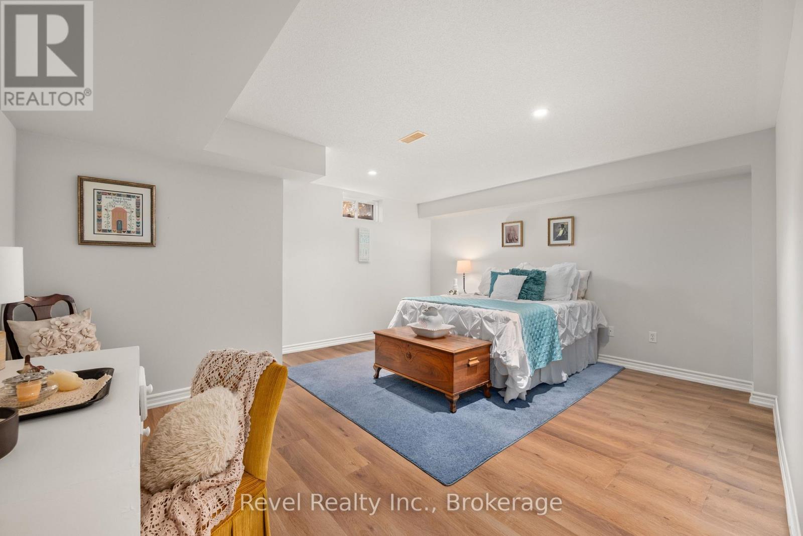 10- 111 Colborne Street, Kawartha Lakes, ON photo 36
