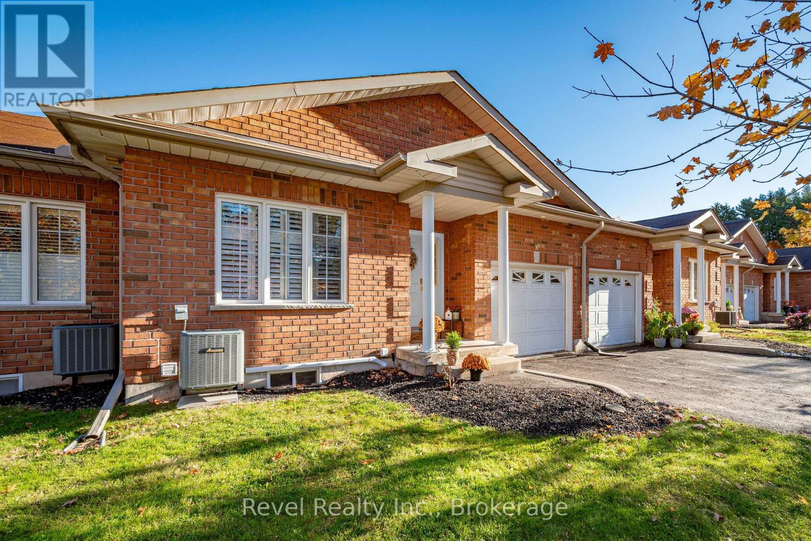 10 - 111 COLBORNE STREET, Kawartha Lakes (Fenelon Falls) — photo 4