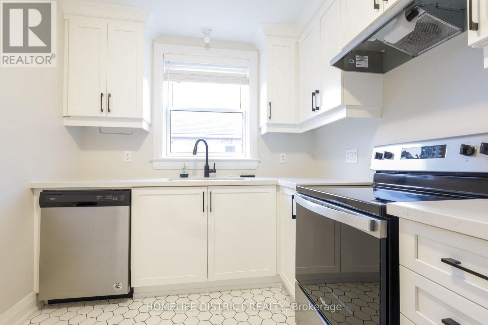 864 GRIERSON STREET, Oshawa (Centennial) — photo 5