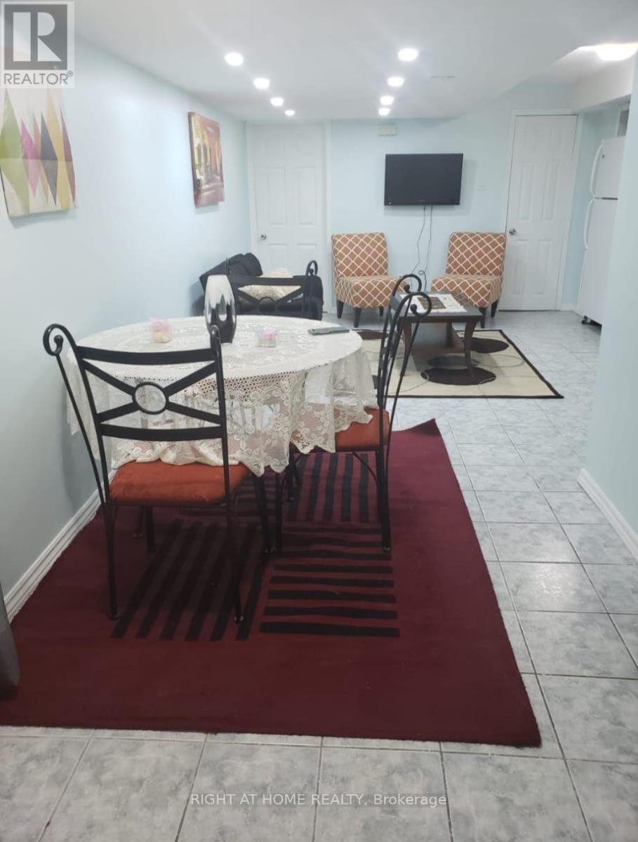 693 Macbeth Heights, Mississauga, ON photo 23