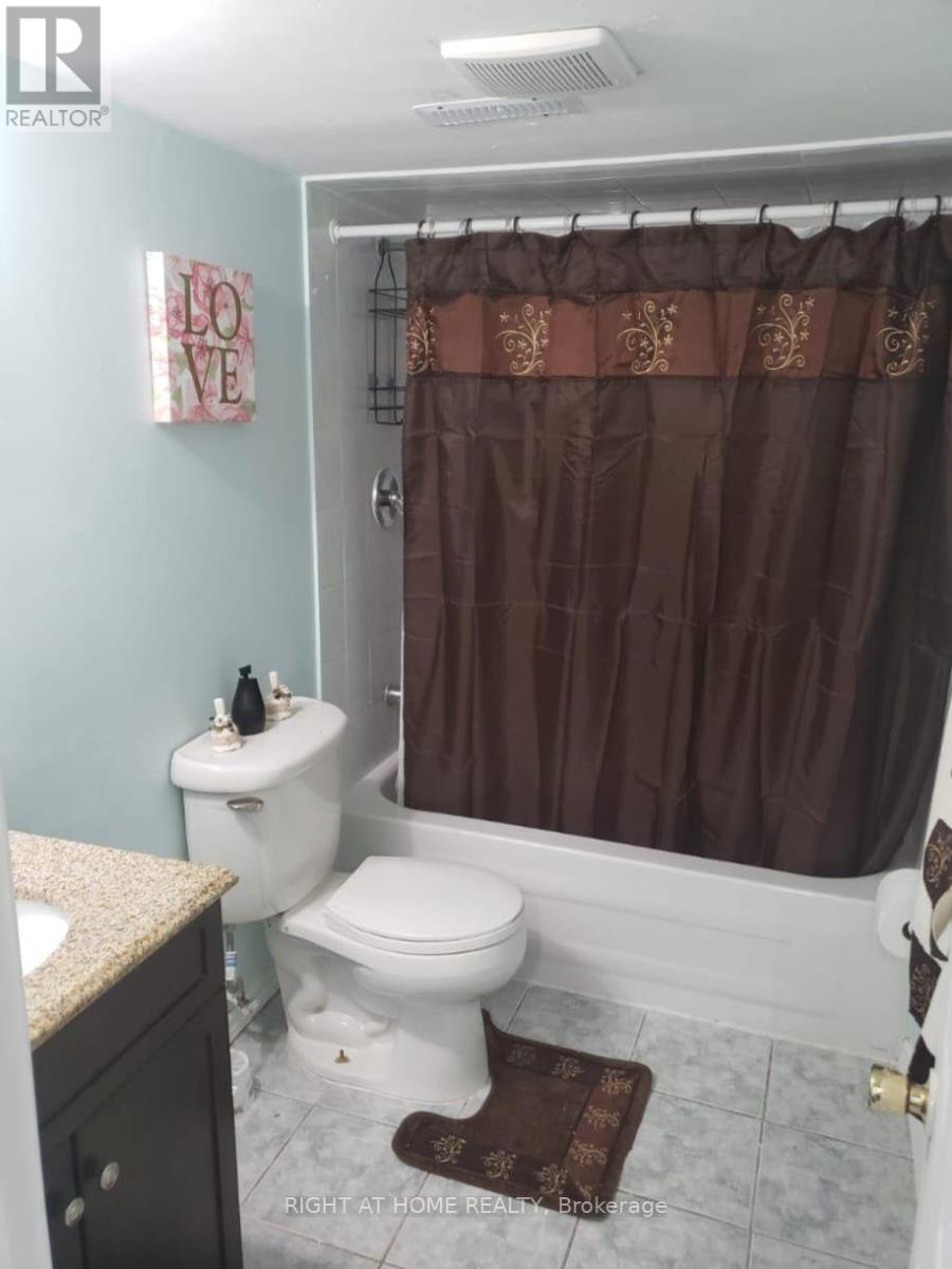 693 Macbeth Heights, Mississauga, ON photo 26