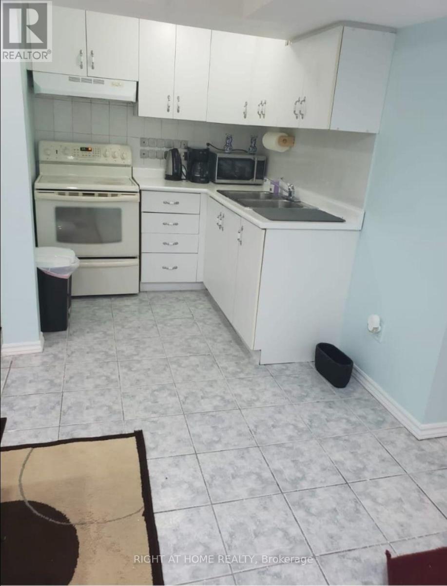 693 Macbeth Heights, Mississauga, ON photo 24