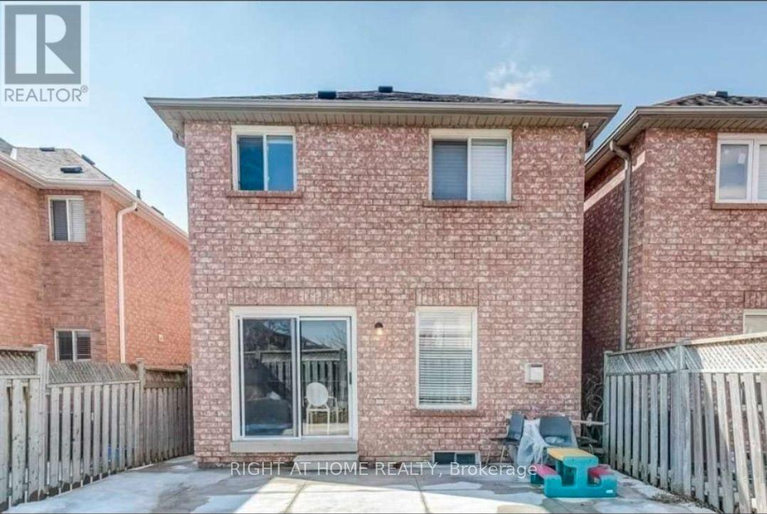 693 Macbeth Heights, Mississauga, ON photo 28
