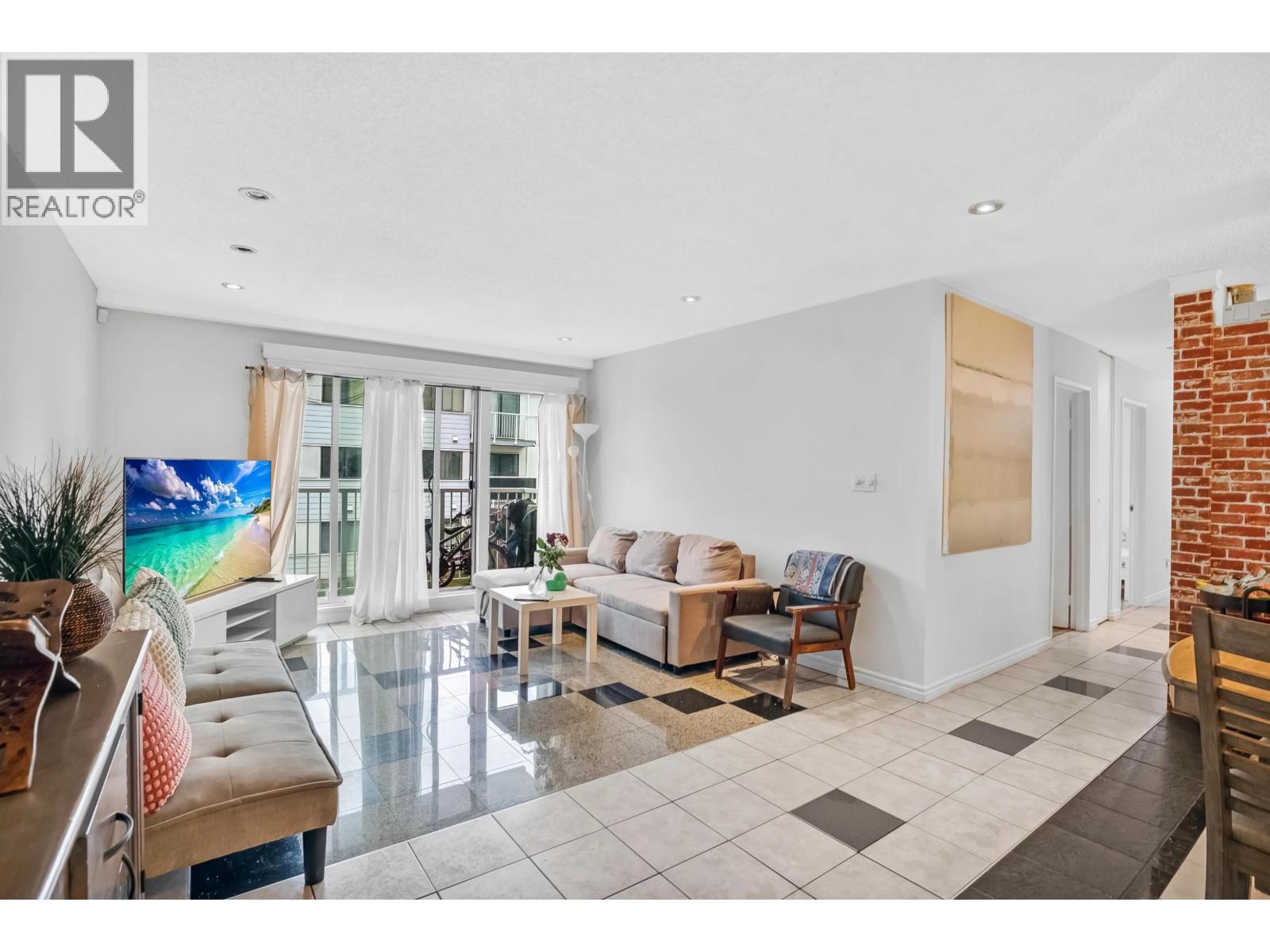 #205-7220 LINDSAY Road, Richmond