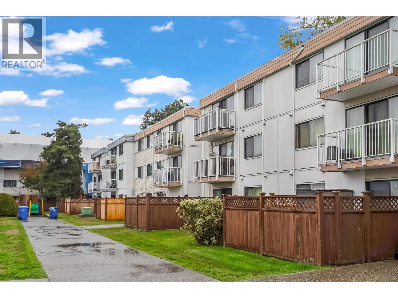 #205-7220 LINDSAY Road, Richmond
