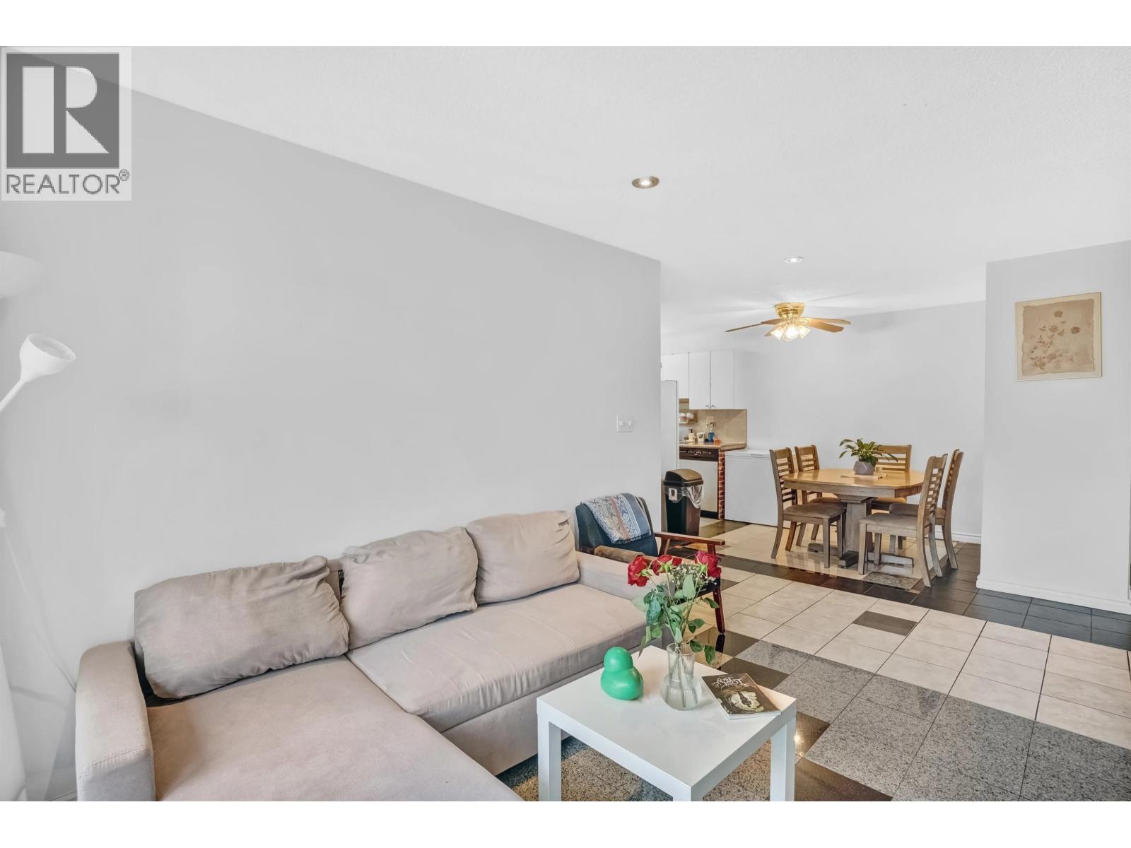 #205-7220 LINDSAY Road, Richmond