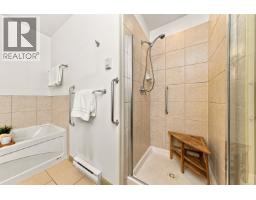 305 14 E Royal Avenue, New Westminster, BC V3L5W5 Photo 17