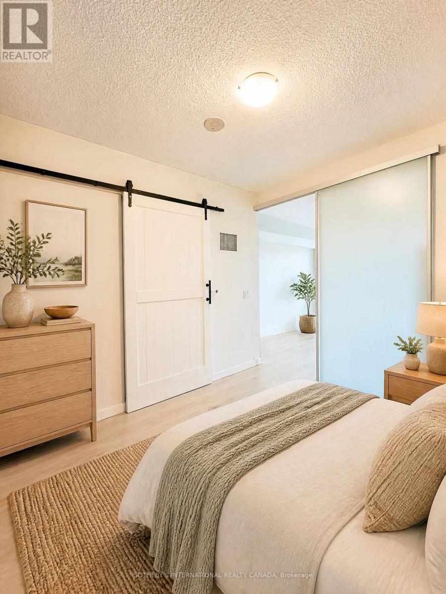 207 - 160 VANDERHOOF AVENUE, Toronto (Thorncliffe Park) — photo 8
