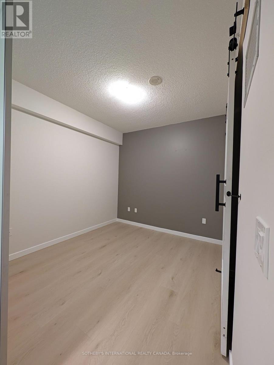 207 - 160 VANDERHOOF AVENUE, Toronto (Thorncliffe Park) — photo 9