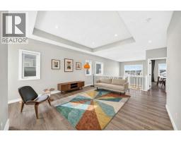 4pc Bathroom - 300 Carringvue Place Nw, Calgary, AB T3P2A5 Photo 13
