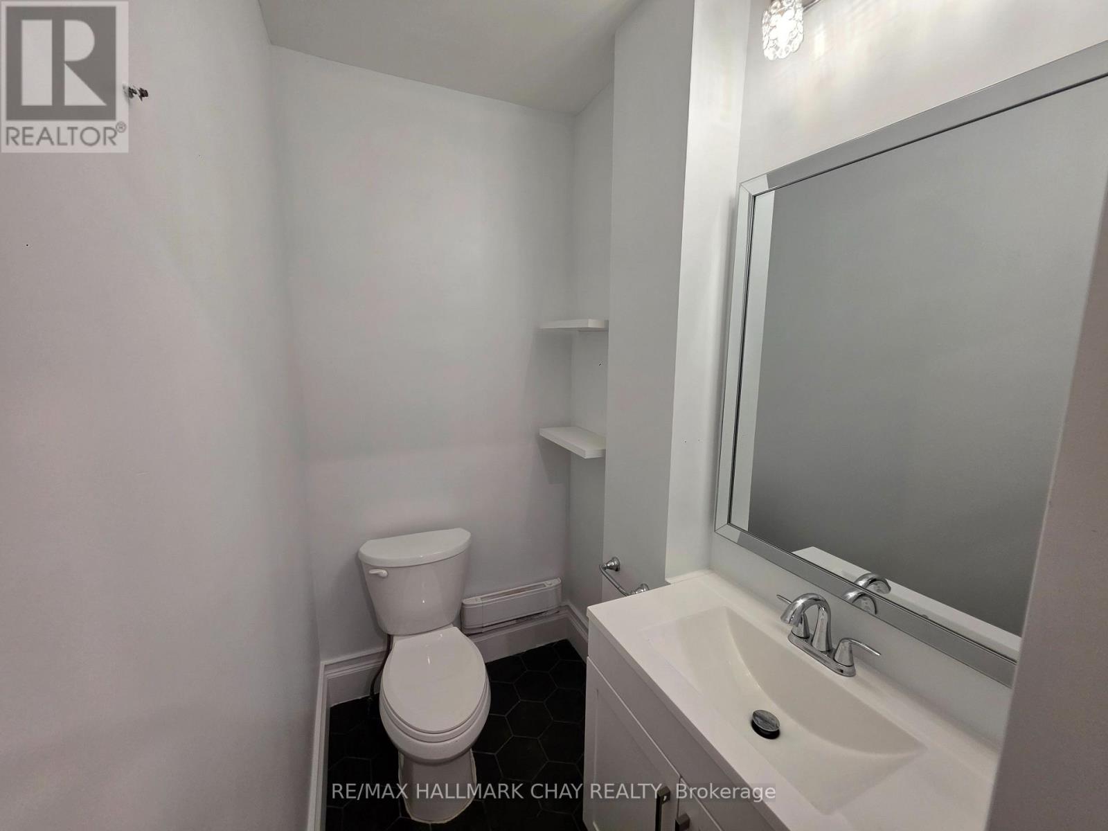1 - 28 MATCHEDASH STREET N, Orillia — photo 10