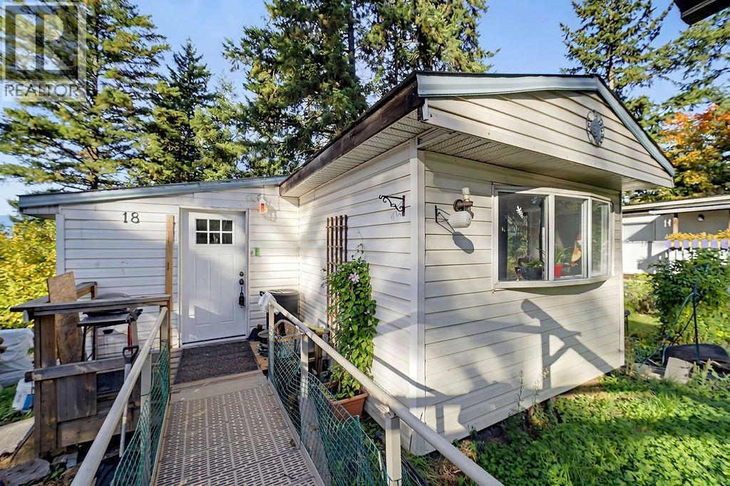 18 4137 Spallumcheen Drive, Armstrong