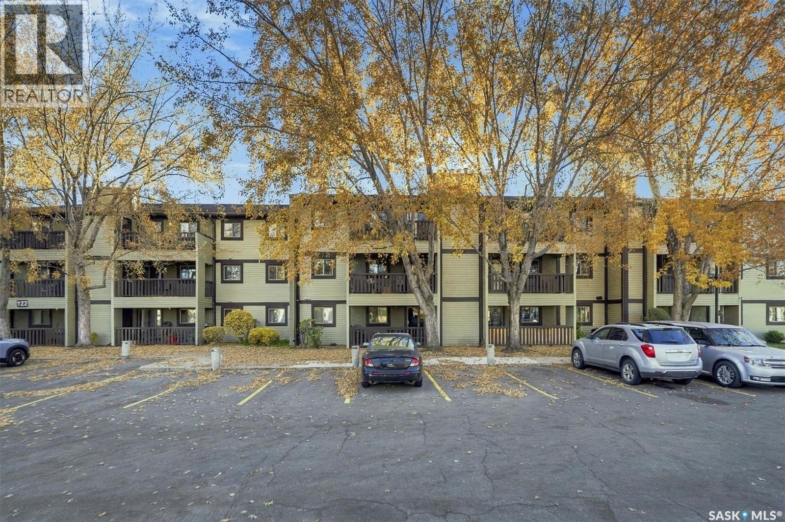 120 122 Edinburgh PLACE, Saskatoon — photo 2