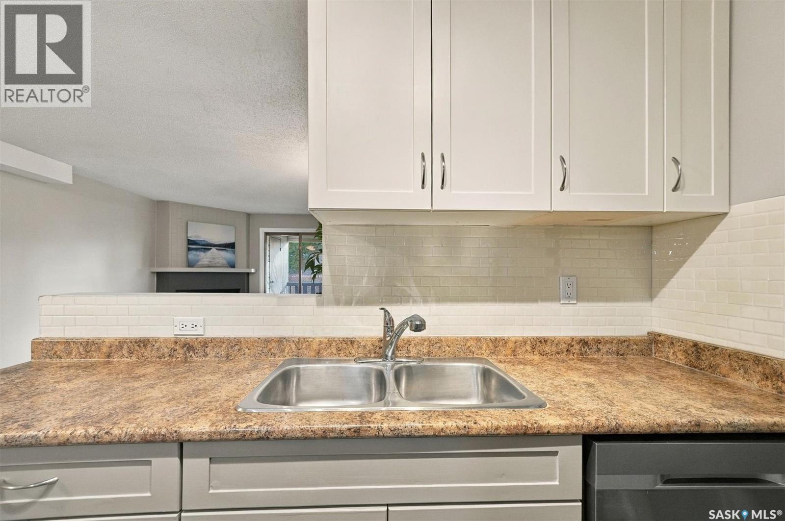 120 122 Edinburgh PLACE, Saskatoon — photo 6