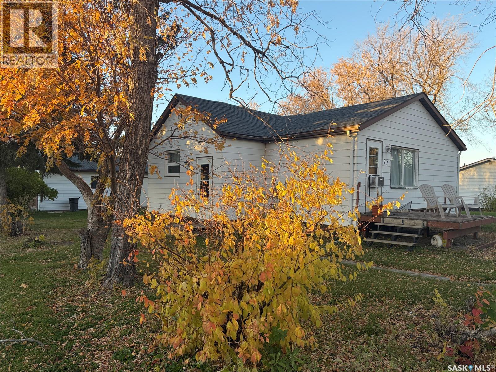 215 Indal STREET - 2
