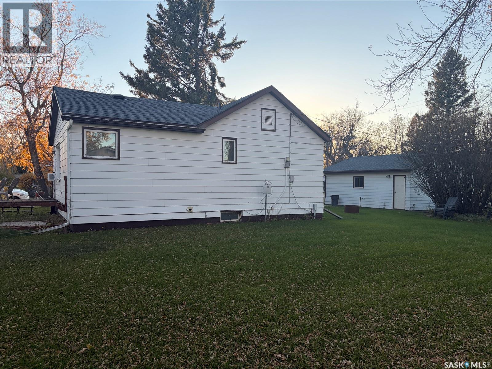 215 Indal STREET - 4