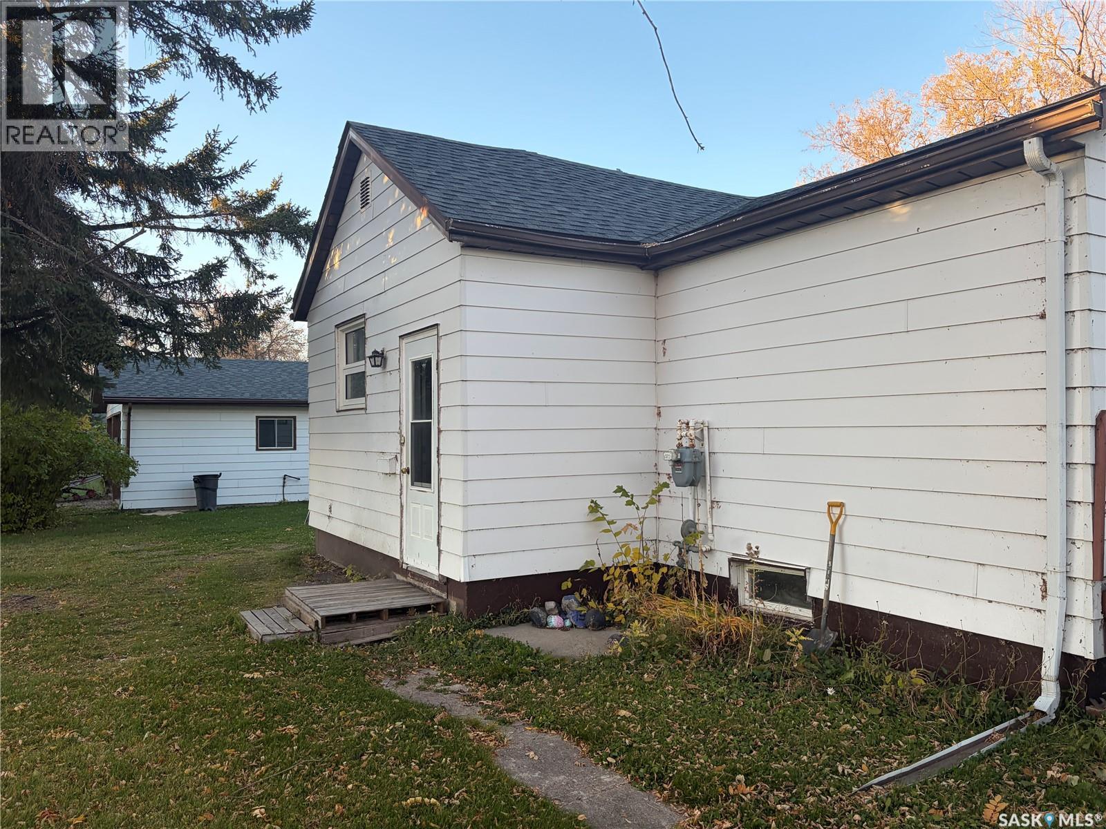 215 Indal STREET - 6