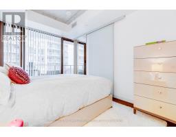 717 - 111 Bathurst Street, Toronto, ON M5V0M9 Photo 16